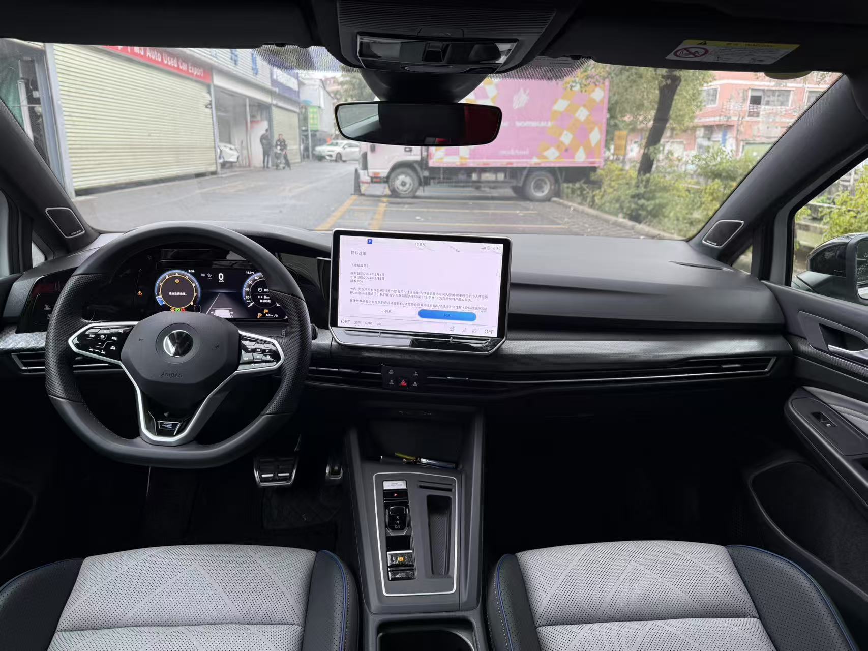 2024 VW GOLF thumbnail 7