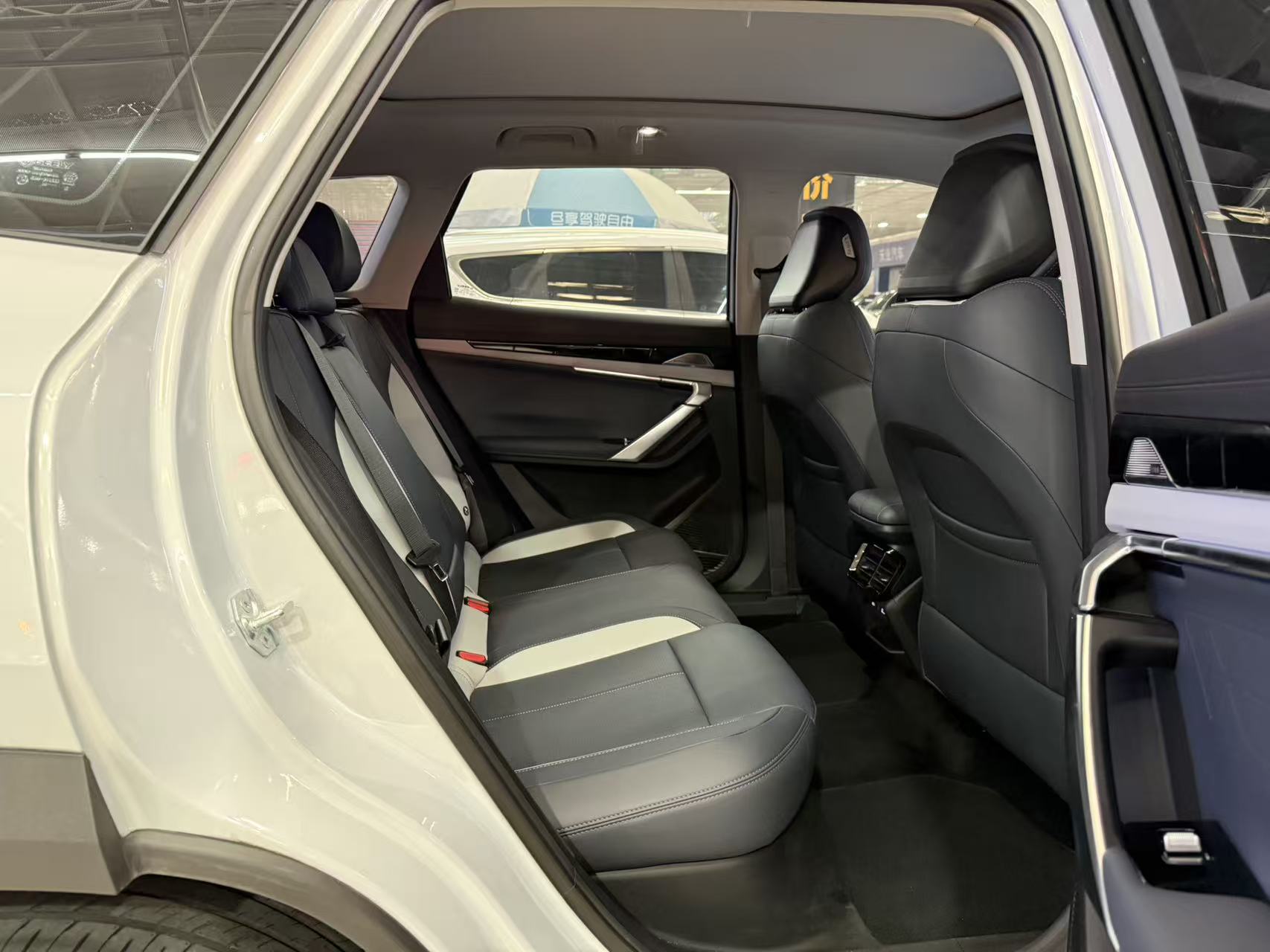 2024 GEELY STAR RAY thumbnail 14