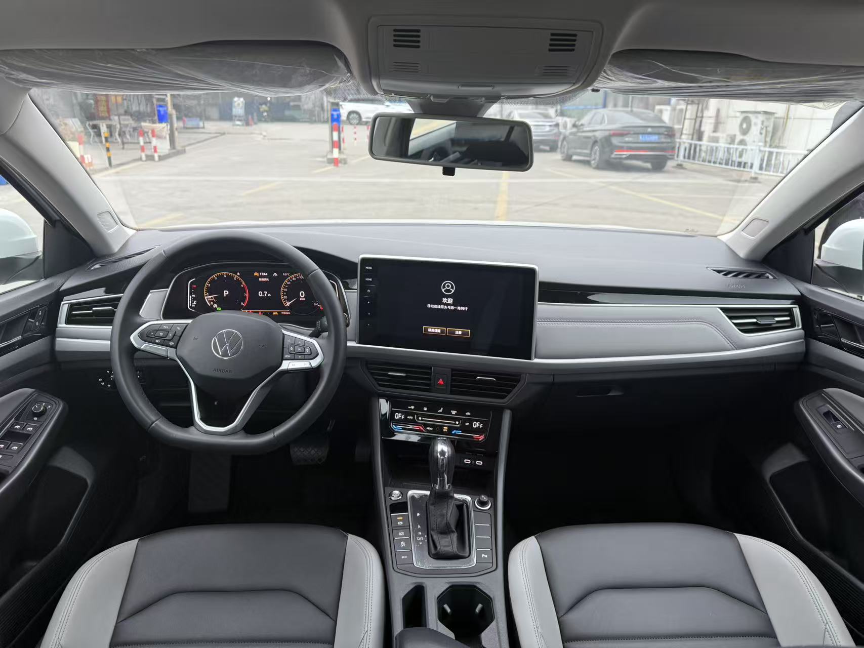 2024 VW BORA thumbnail 8